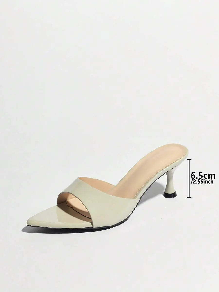 Vega - Tacones de Tira Ancha en Charol con Tacón Esculpido