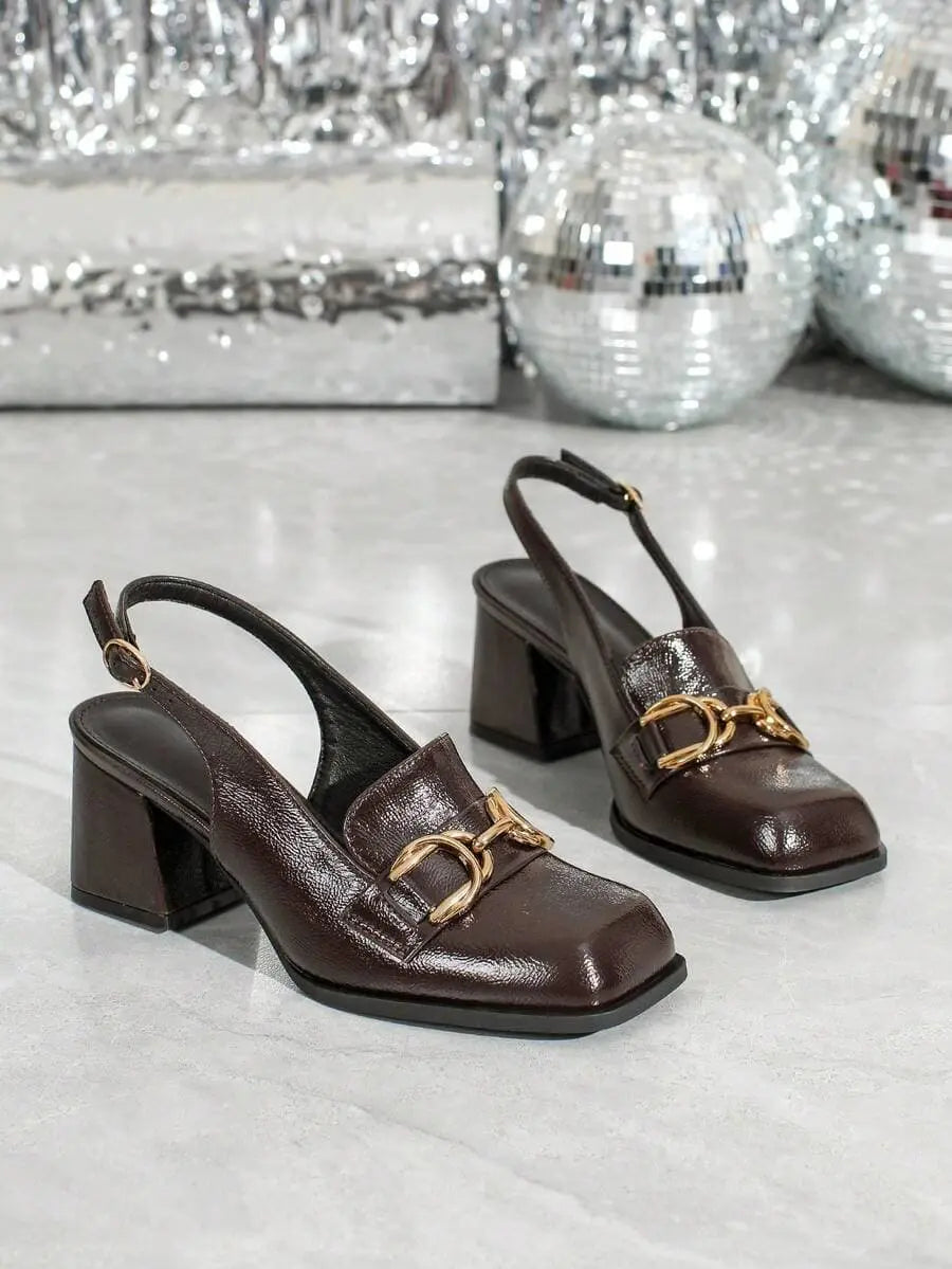 Inés - Slingback Loafer de Tacón Bloque con Cadena Dorada
