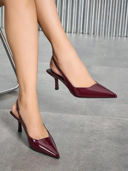 Vega - Slingback de Tacón Kitten con Punta Fina