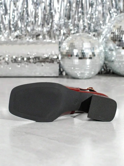 Inés - Slingback Loafer de Tacón Bloque con Cadena Dorada