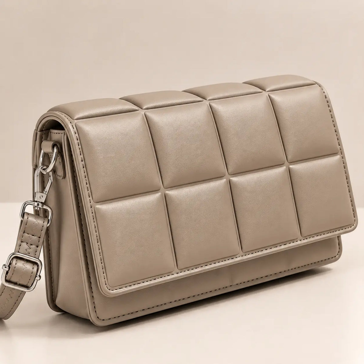 Isadora - Bolso Bandolero Acolchado