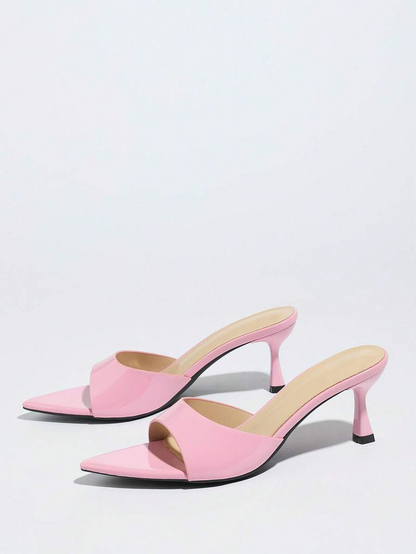 Vega - Tacones de Tira Ancha en Charol con Tacón Esculpido