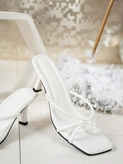 Nora - Tacones de Tiras con Nudo