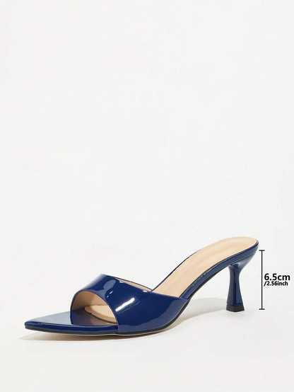 Vega - Tacones de Tira Ancha en Charol con Tacón Esculpido