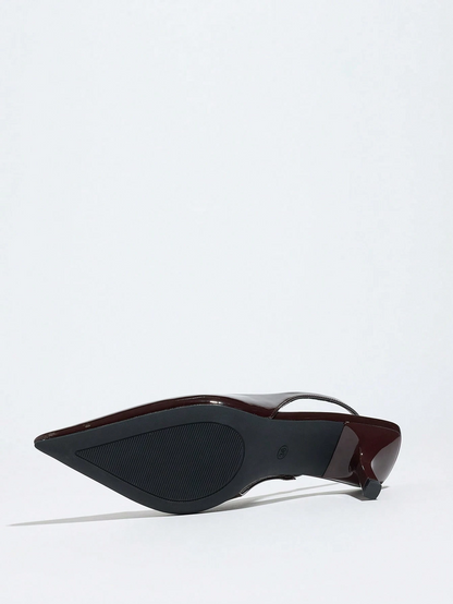 Vega - Slingback de Tacón Kitten con Punta Fina