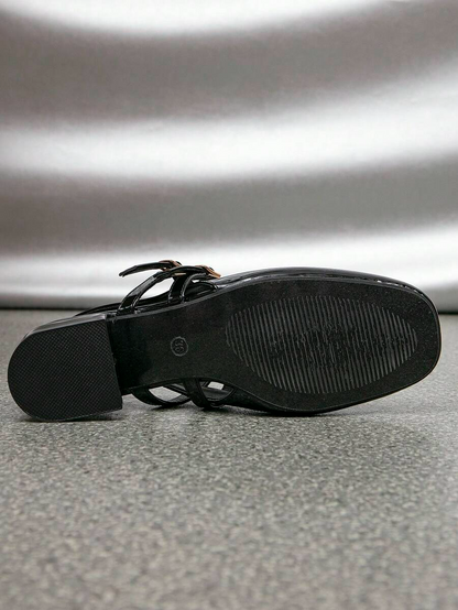 Carlota - Slingback de Charol con Doble Tira y Tacón Bloque