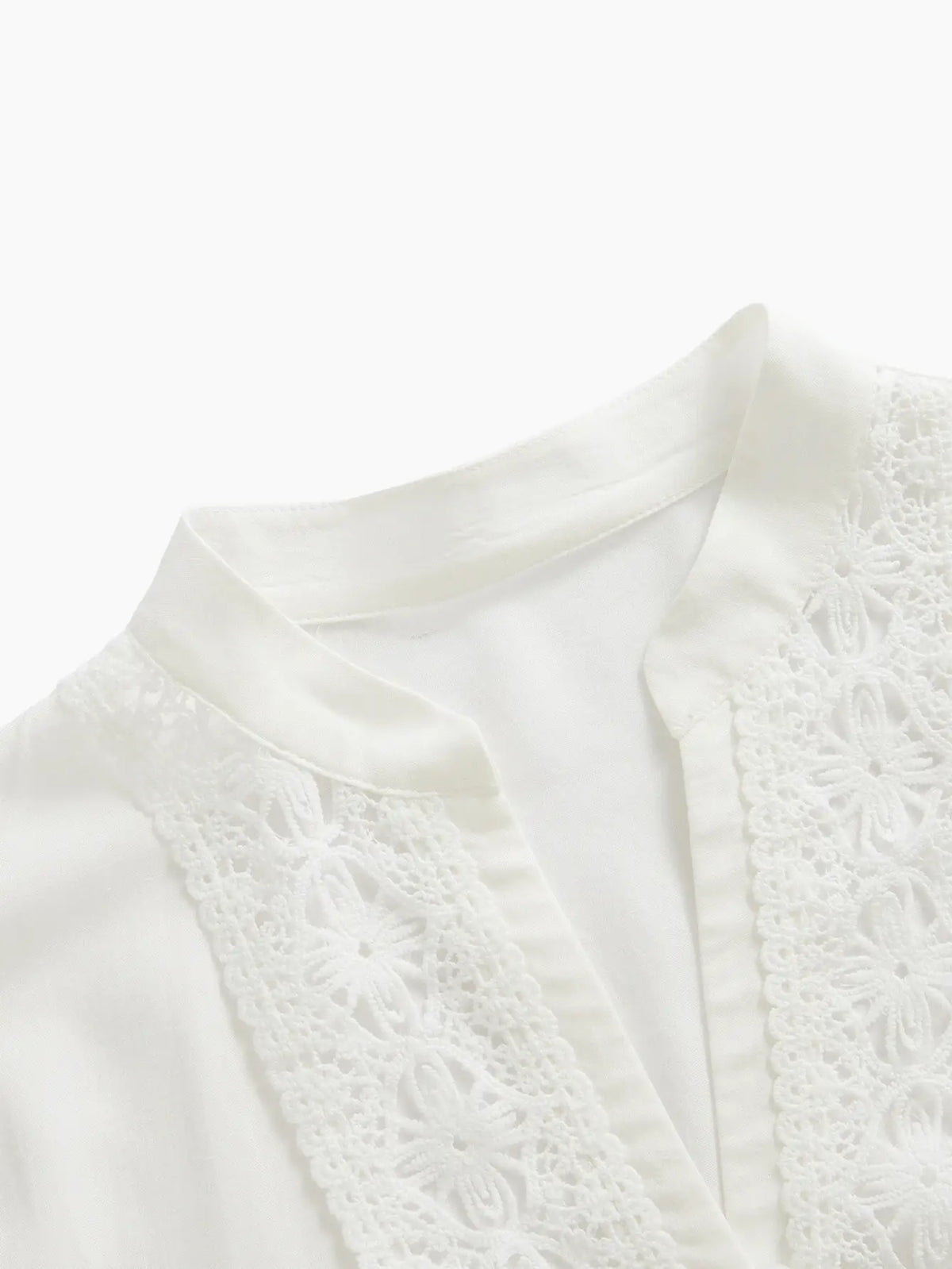 Isabella - Blusa Blanca Elegante con Encaje
