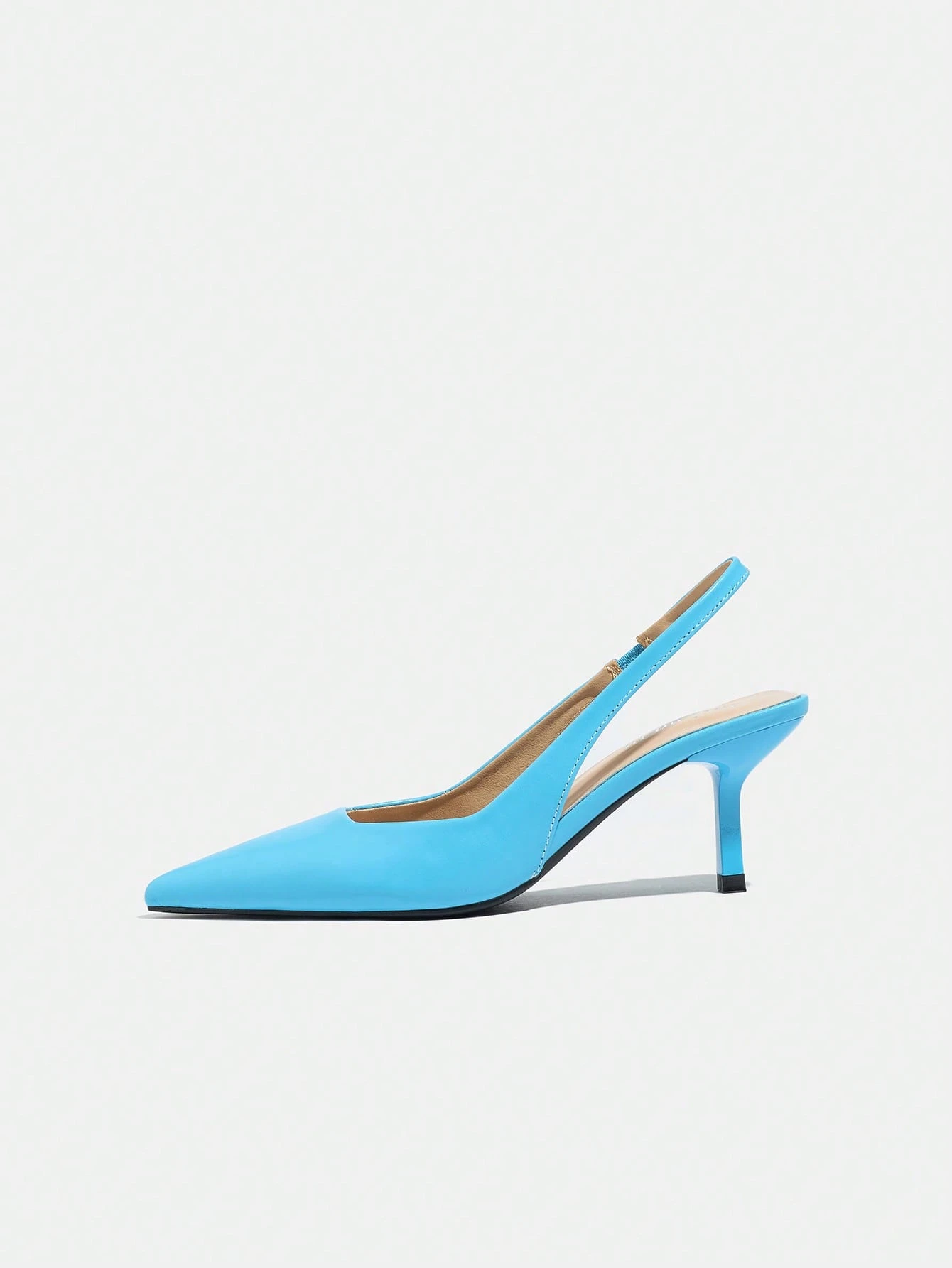 Vega - Slingback de Tacón Kitten con Punta Fina