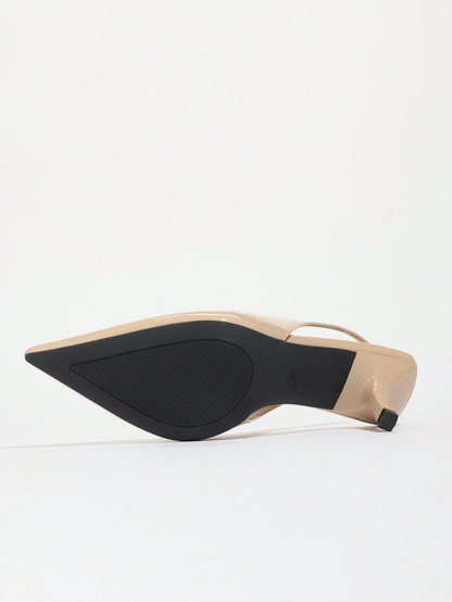 Vega - Slingback de Tacón Kitten con Punta Fina