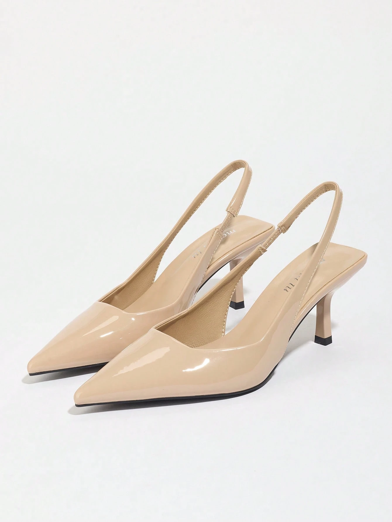 Vega - Slingback de Tacón Kitten con Punta Fina