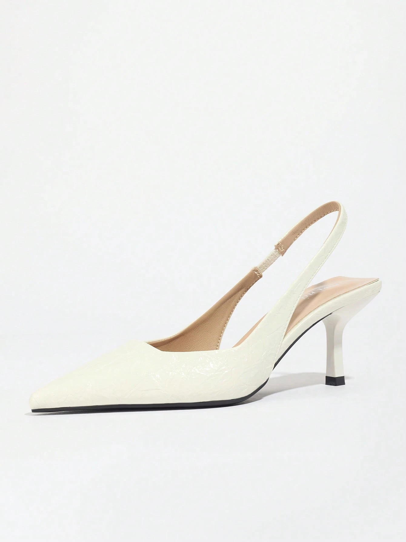 Vega - Slingback de Tacón Kitten con Punta Fina