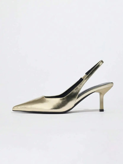Vega - Slingback de Tacón Kitten con Punta Fina