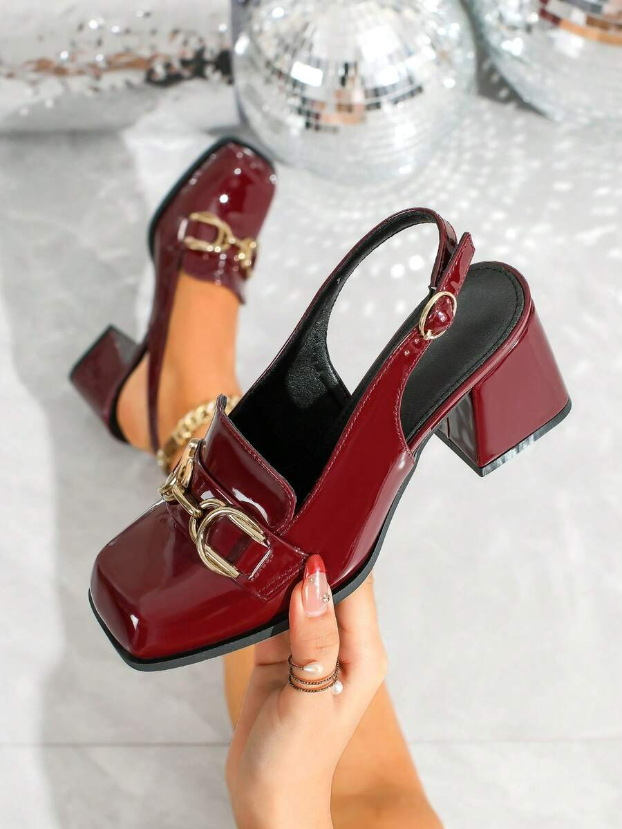 Inés - Slingback Loafer de Tacón Bloque con Cadena Dorada