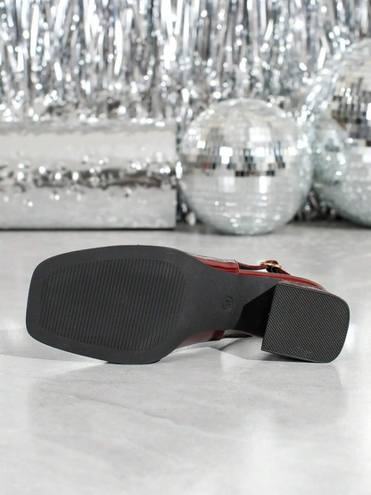 Inés - Slingback Loafer de Tacón Bloque con Cadena Dorada