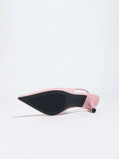 Vega - Slingback de Tacón Kitten con Punta Fina